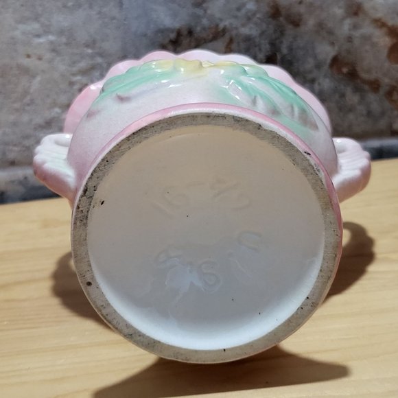 VTG USA Pottery Pink Green Yellow Flower Vase Pleated Fan Top Double Handles - Picture 4 of 14